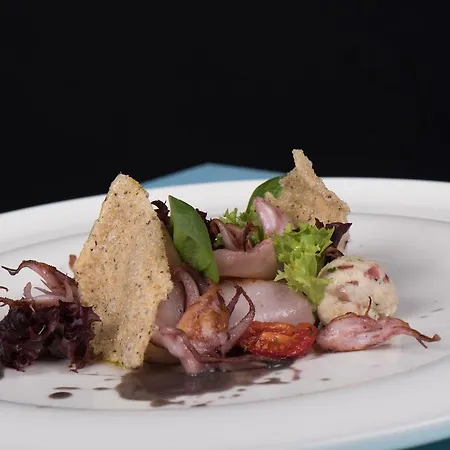 Eira Готель 2*