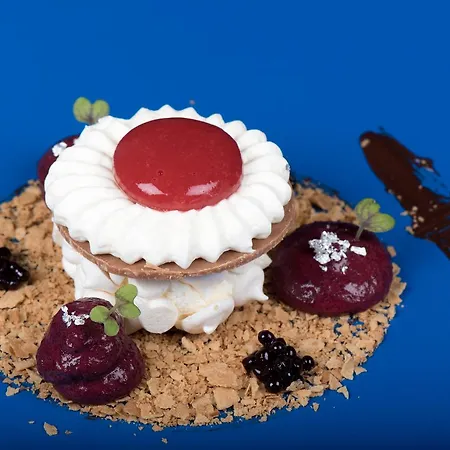 Готель Eira Борміо