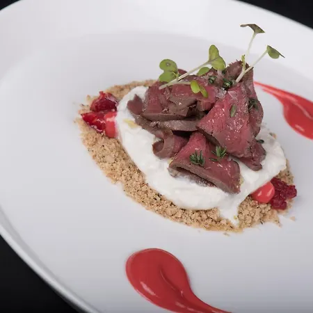 Готель Eira Борміо