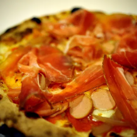 Готель Eira 2*